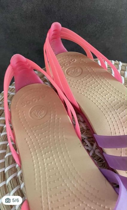 Crocs sandały Huarache Flat Vibrant Pink/Neon Purple W9 39/40