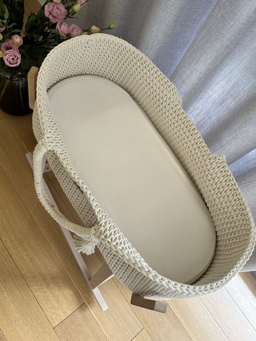 Kosz Mojżesza z stojakiem