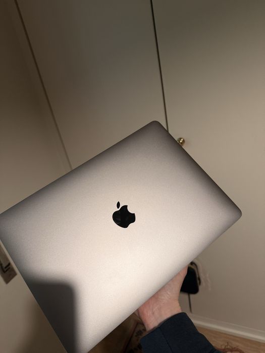 MacBook Air 13 polegadas 2020 -cinzento - como novo460150296460677120