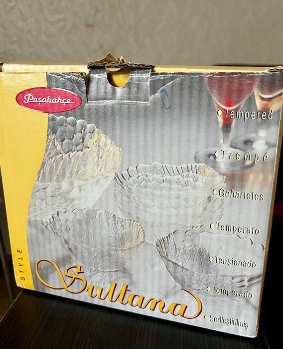 Набір Pasabahce Sultana салатник D23см та 6 піал D12см.