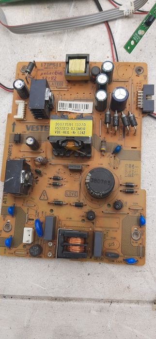 Tv selecline às peças