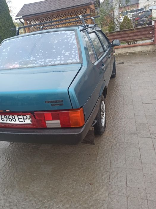 Продам ваз 21099.