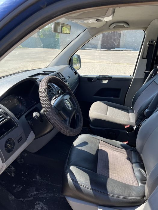 Продам Volkswagen Transporter T5