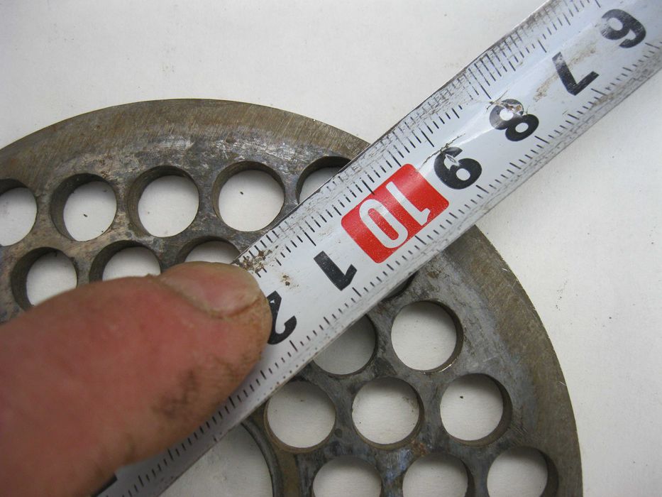 Продам сетку нож промышленной мясорубки