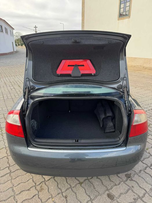 AUDI A4 1.9 TDI PD130