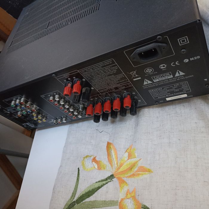 Amplituner Denon