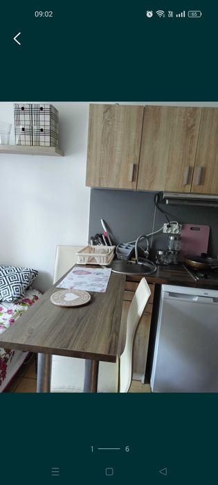 Wynajmę kawalerkę dla kobiety.