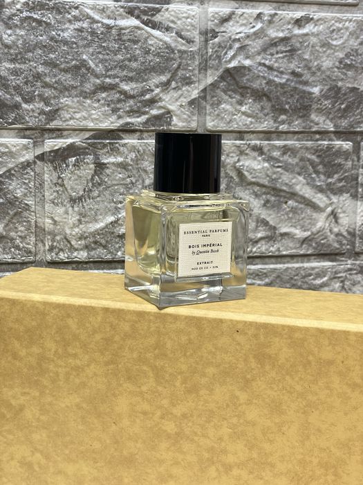 Essential Parfums Bois Imperial  Extrait