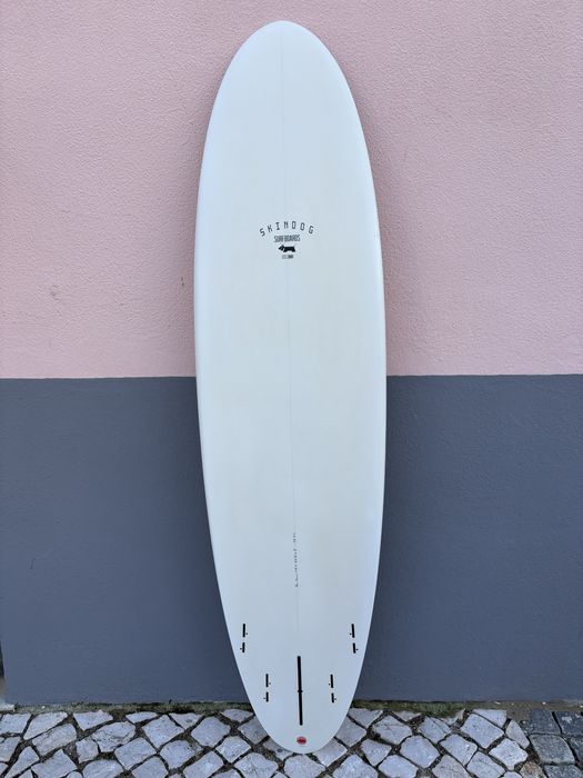 Skindog Ova 7’6 thunderbolt red