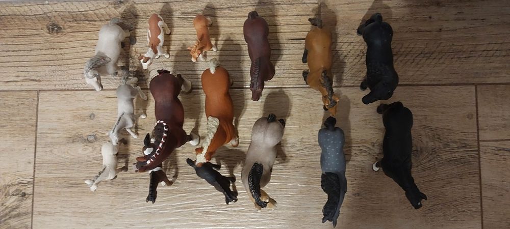 Schleich koń 15 sztuk konie