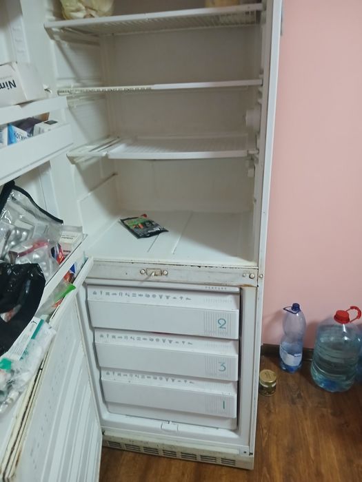 Холодильник liebherr