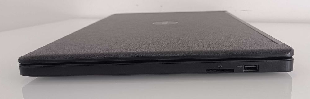 Dell Latitude E5550 Ecrã 15.6 - Core i3 - 8GB RAM - SSD 256GB
