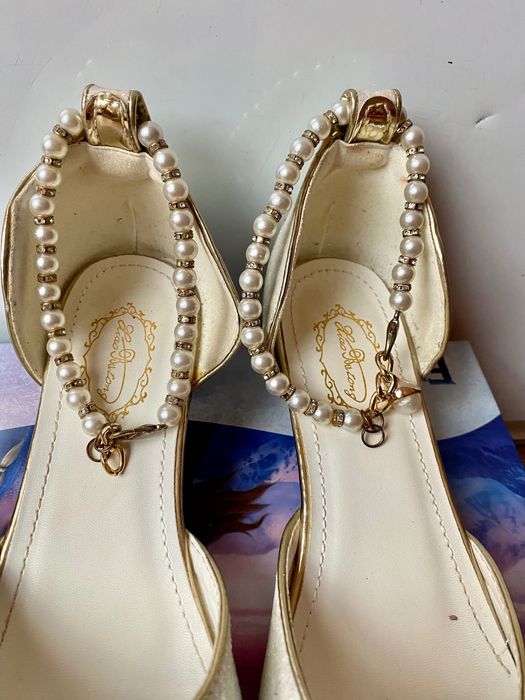 Brokatowe buty, baleriny z perłami i cyrkoniami rozmiar 36/37