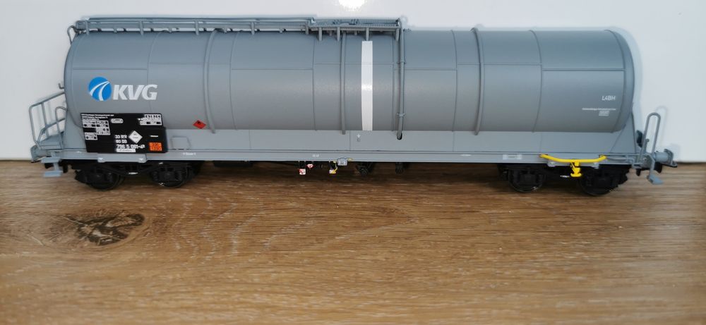796007 Wagon cysterna KVG Albert Modell