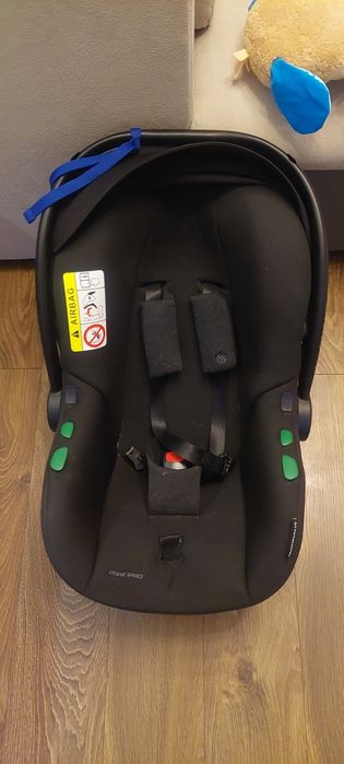 Nosidełko fotelik Avionaut pixel pro z bazą czarny