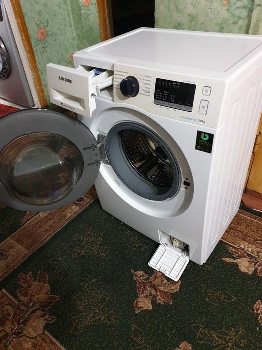 Продам пральнумашинку  Самсунг на 6 кг.Загрузки.