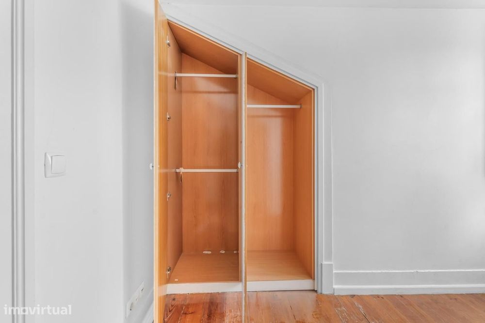 Apartamento T2 + 1 com vista, Estrela, Lisboa