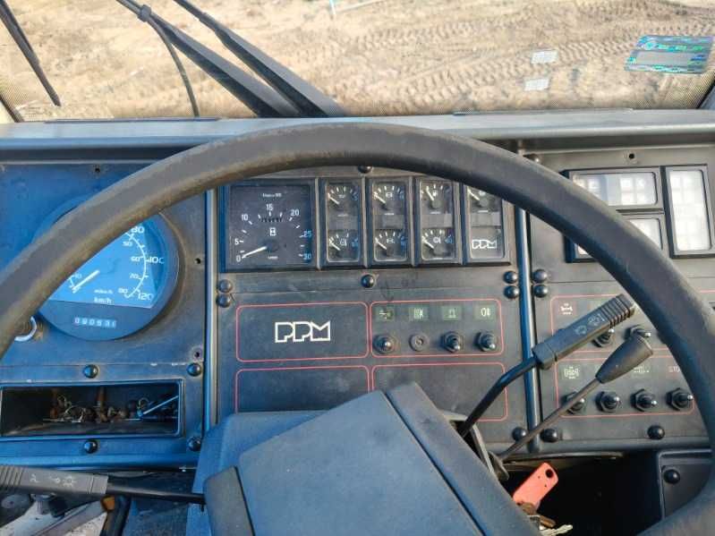 Dźwig samojezdny PPM ATT350