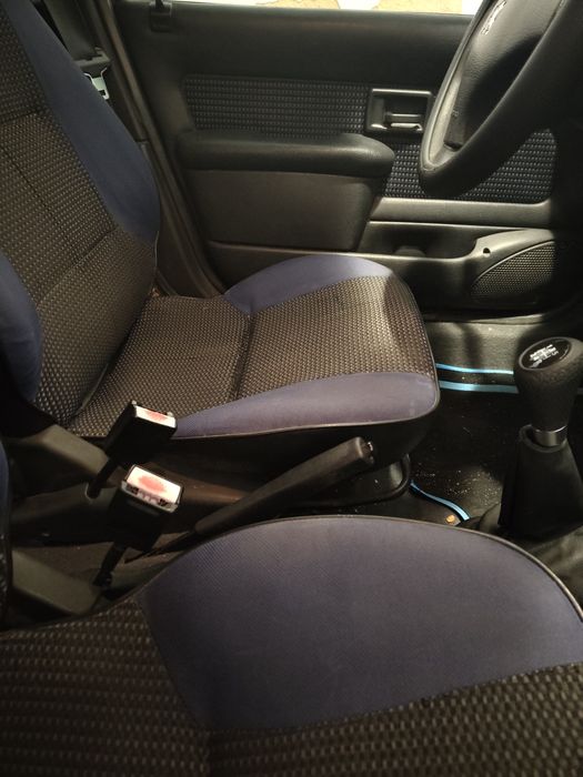 Peugeot 106 (1.0)