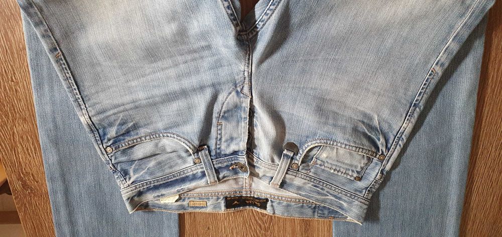 Jeans azuis Salsa