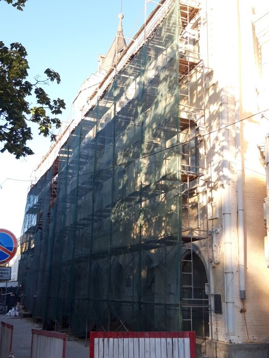 Аренда строительных лесов. Оренда будівельних риштувань.