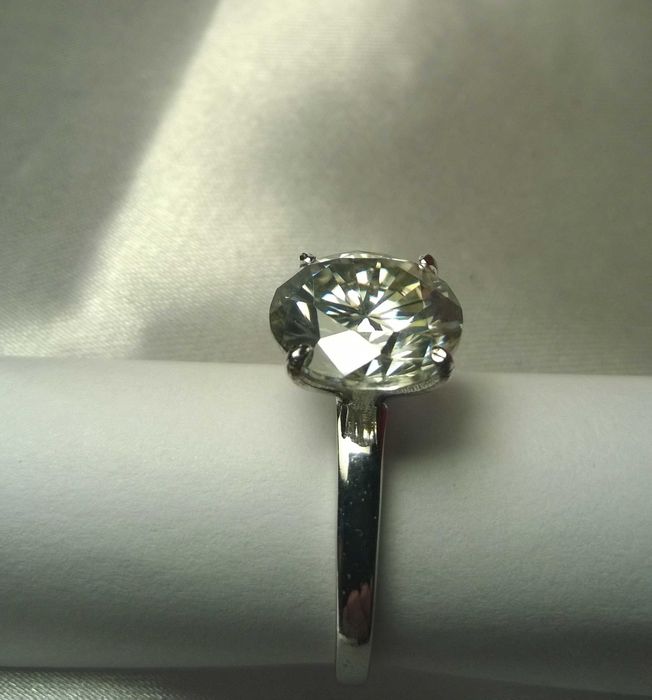 5 CT  VVS1 srebrny pierścionek z moissanitem  R 16.5