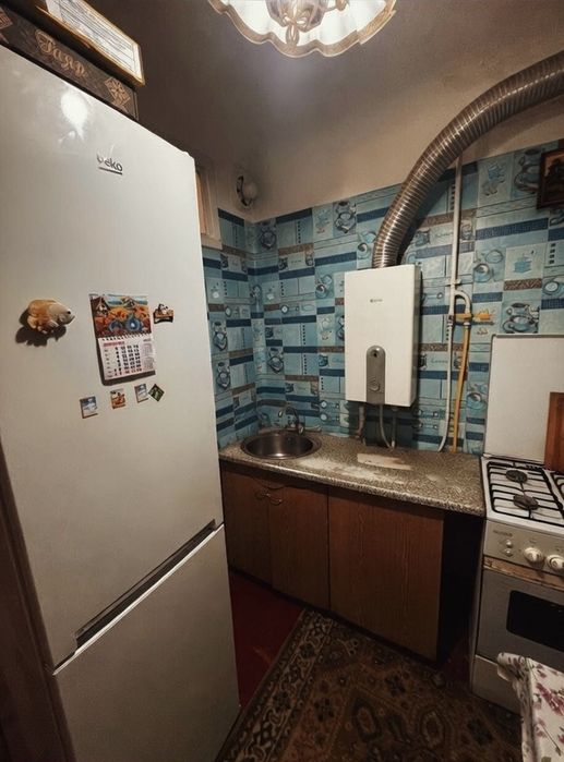 2 кімнатна квартира в жилому стані