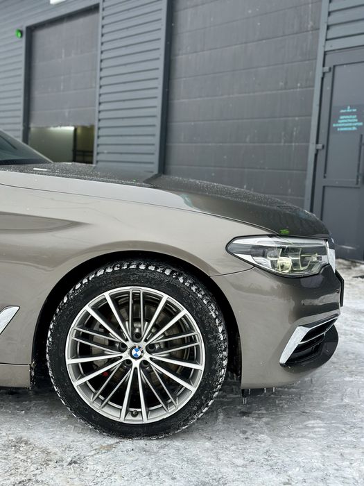 Срочно  BMW G30 2019