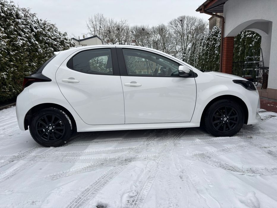 Toyota Yaris IV 1.5 2021 r.