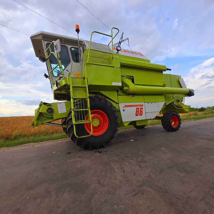Свіжопривезений claas dominator 86