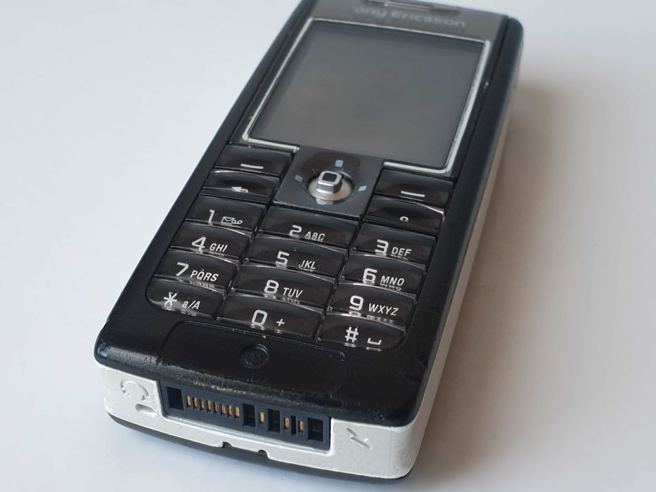 телефон Sony Ericsson t630 зарядне