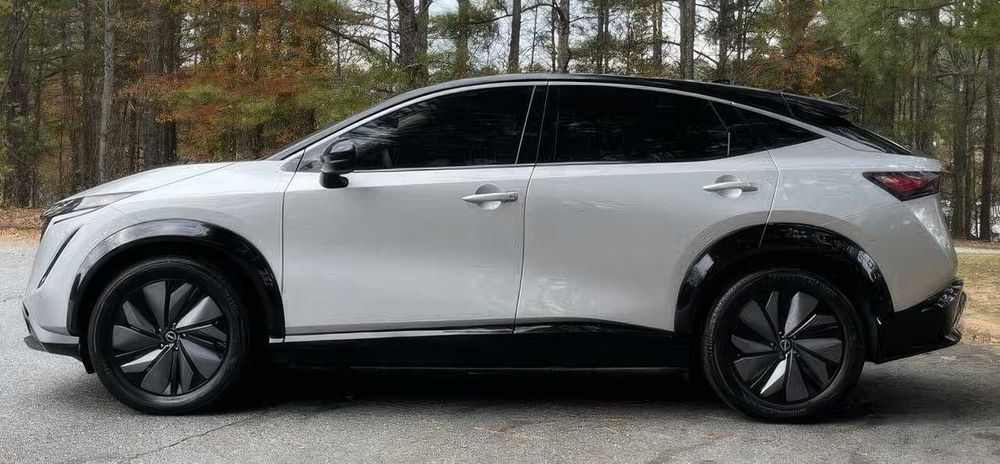 Nissan Ariya      2023