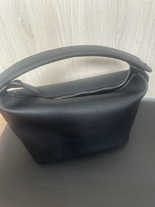 Mała czarna torebka Diverse