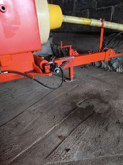 Prasa kostkująca z224/1