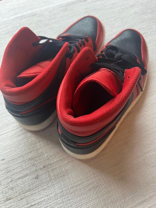 Sapatilha Nike Jordan 1