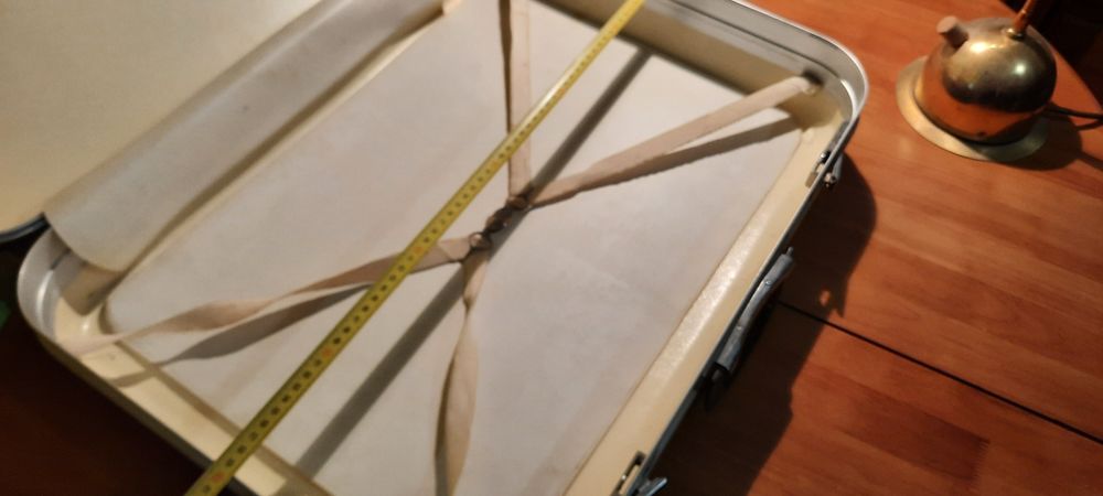 Чемодан - дипломат. 400грн. .