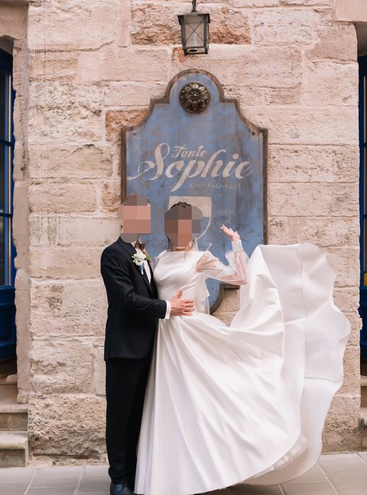 Шикарна весільна сукня, після хімчистки