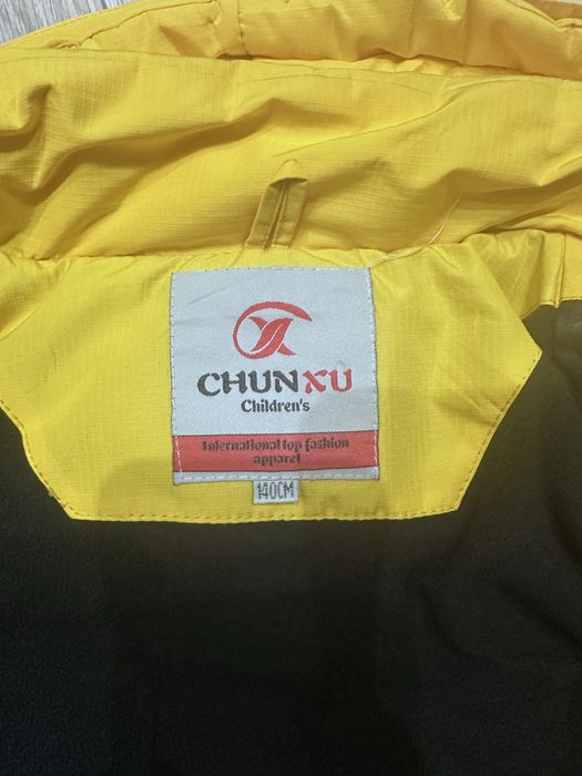 Курточка на зріст 140+