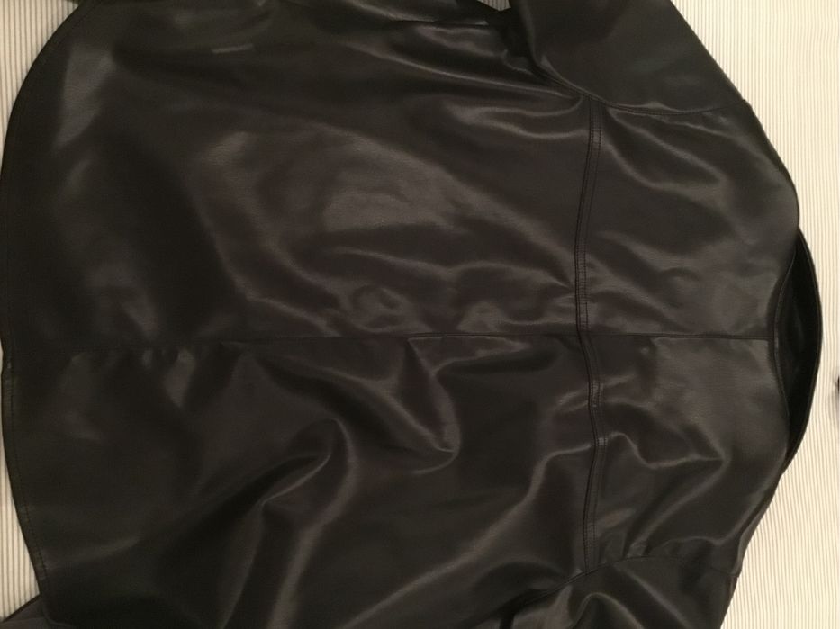 Camisa imitação em pele