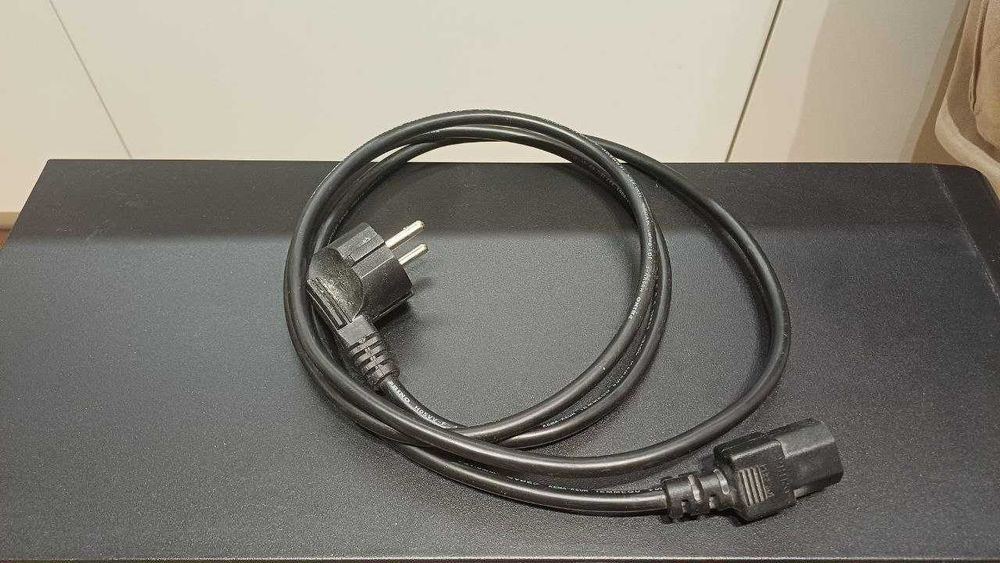 Komputer stacjonarny – Ryzen – bez dysku i bez karty graficznej