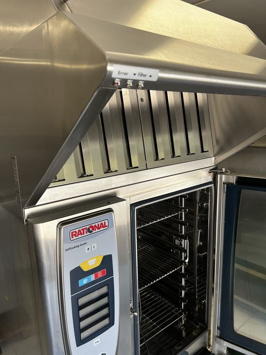 Piec konwekcyjno parowy RATIONAL SCC 101. Piekarnik gastronomiczny