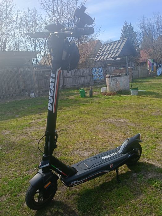 Hulajnoga elektryczna