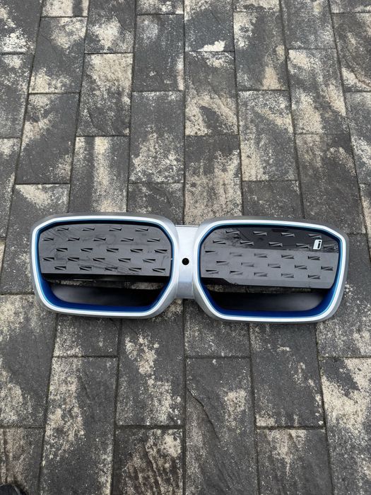 Решітка Bmw ix3