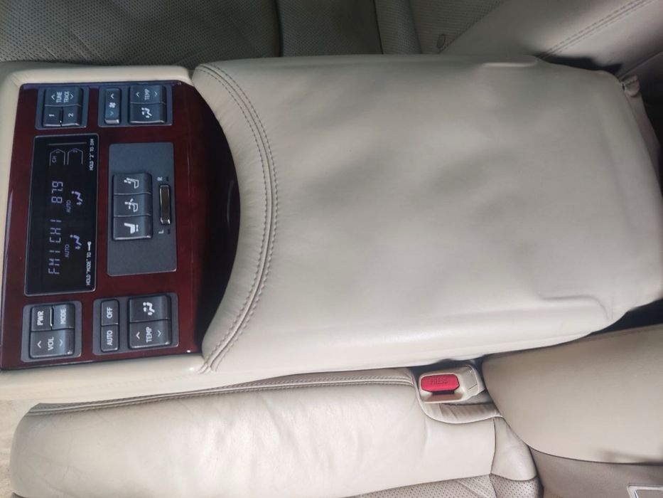 Lexus ls 460 long можливий обмін на дешевше авто