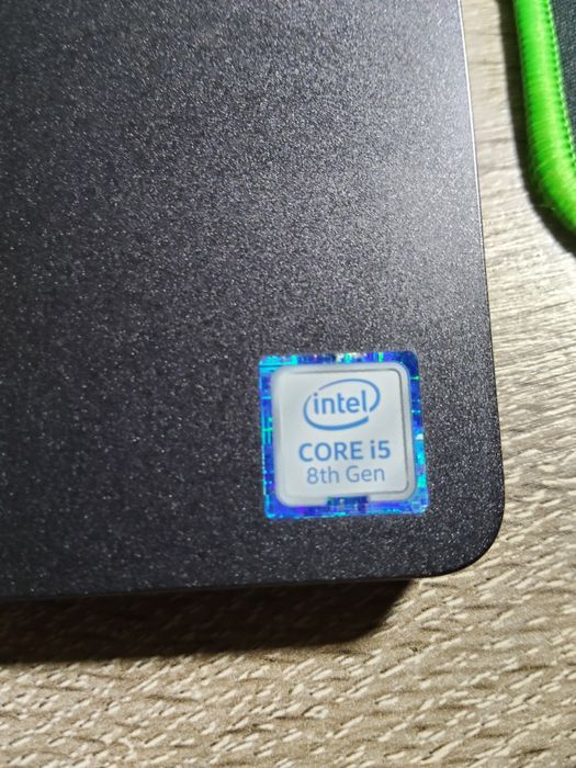 Продаю ноутбук Dell Latitude