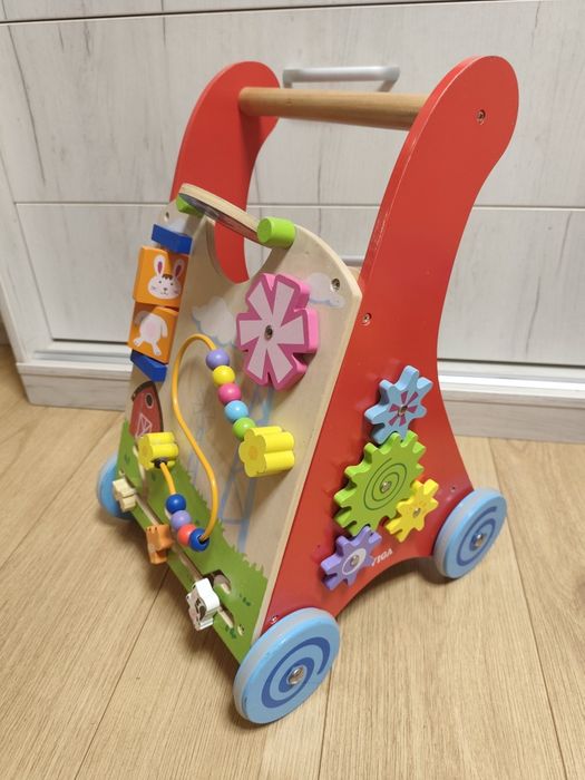 Дерев'яні ходунки, каталка, толокар з бізібордом  Viga Toys