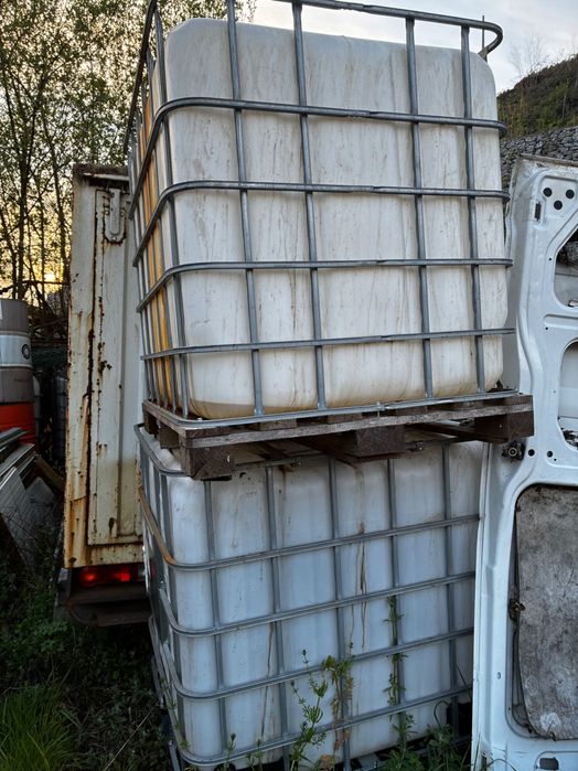 Bidões capacidade 1000L