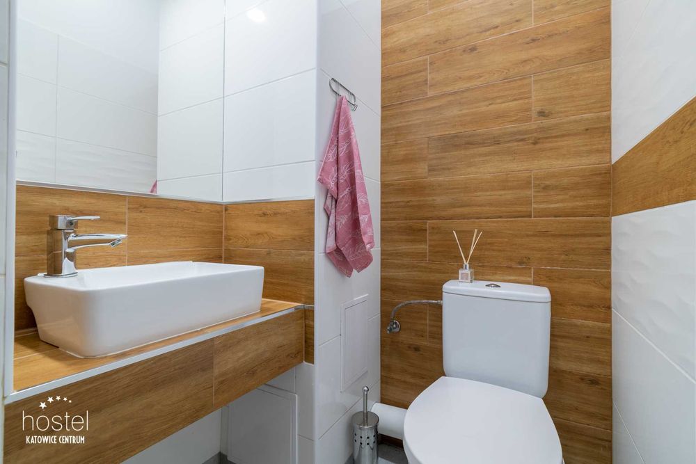 Tanie noclegi w Katowicach - HOSTEL KATOWICE CENTRUM -WiFi