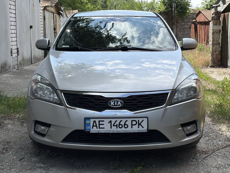 Kia Ceed 2009 год