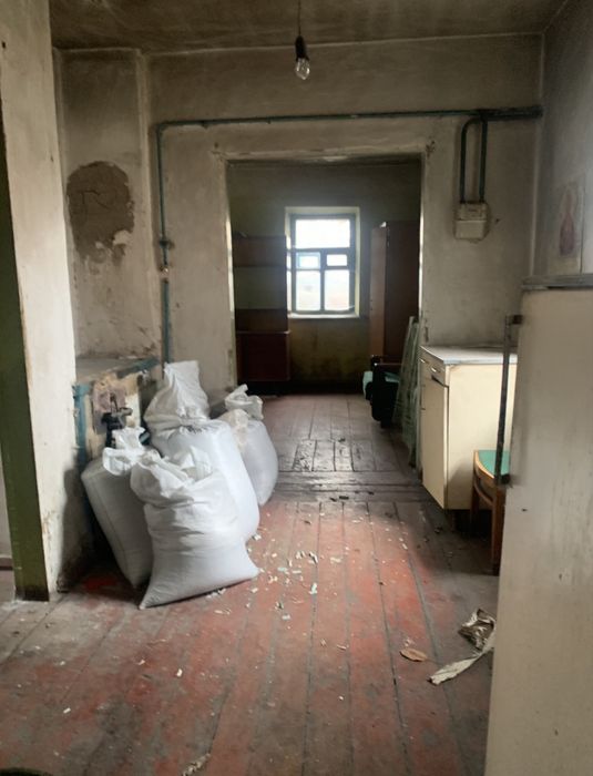 Продам будинок поряд з містом !